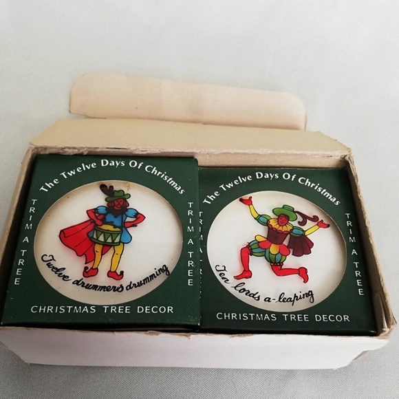 The Twelve Days of Christmas Tree Ornaments - Picture 2 of 15